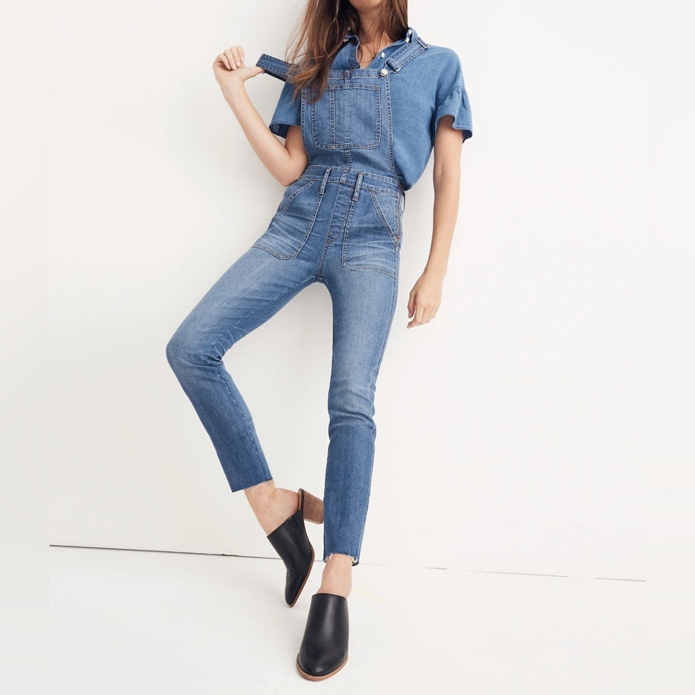 Madewell Skinny Overalls in Kemp Wash, Size Medium